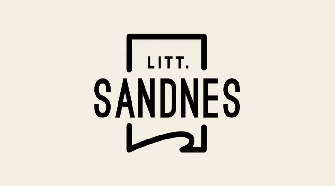 Logo for Litt.Sandnes, med teksten inne i bokomslag